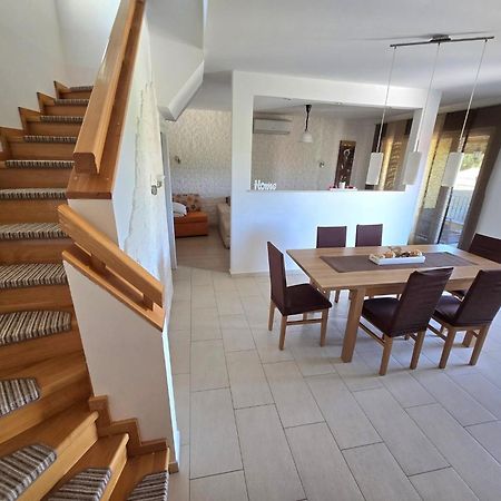 Villa Danica 라빈 외부 사진